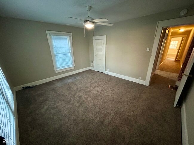 Building Photo - 1134 Lasalle St