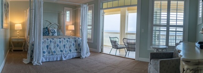 Building Photo - Beautiful 7-Bedroom Beachfront Home on 30A