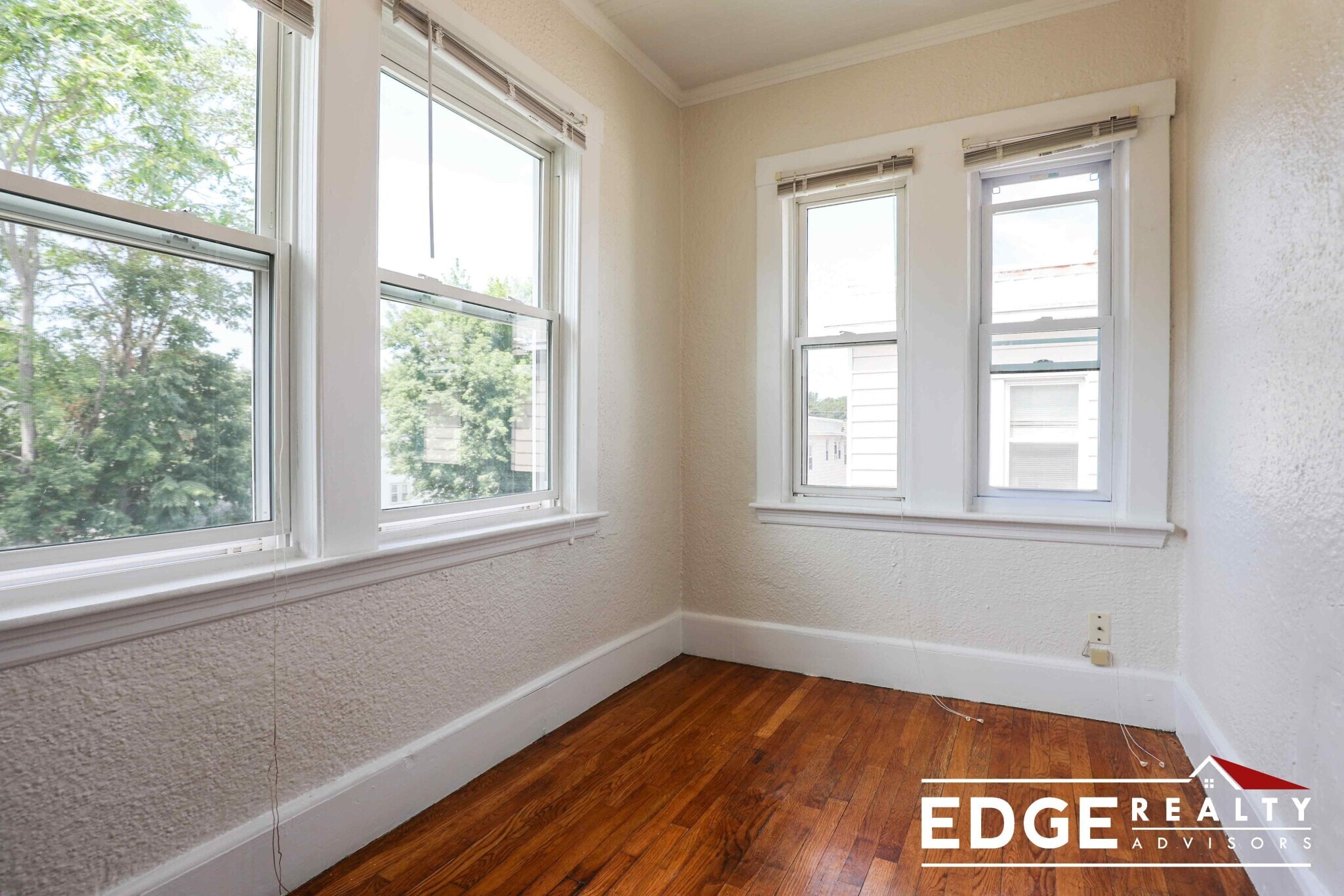 Building Photo - 2 Pama Gardens