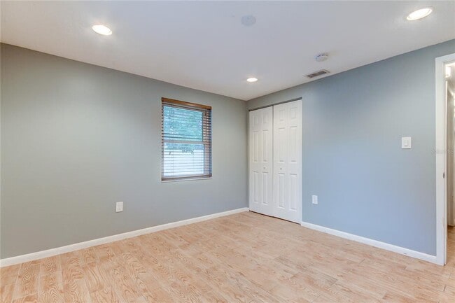 Building Photo - 2925 W Tyson Ave