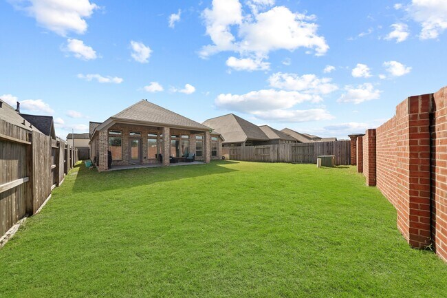 Building Photo - 10839 High Red Mesa
