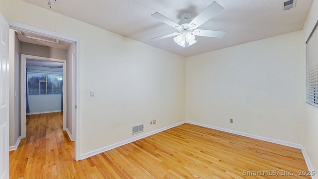 Building Photo - 80 Country Ln