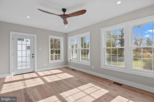 Building Photo - 271 Stoopville Rd