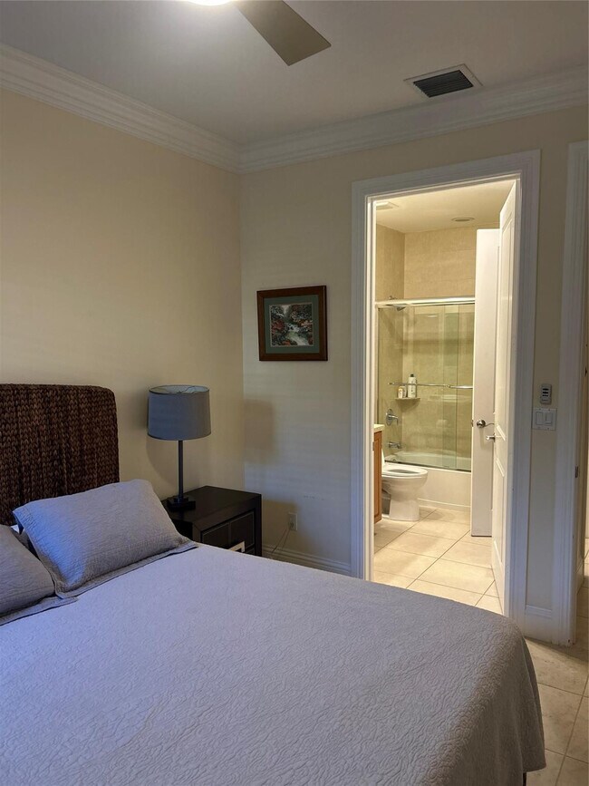 Building Photo - 226 N Latitude Cir