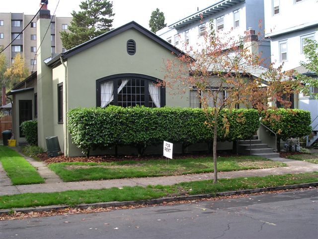 Building Photo - 1823 Northeast 11th Avenue