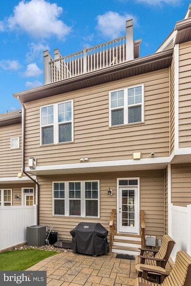 Building Photo - 619 Blandwood Rd