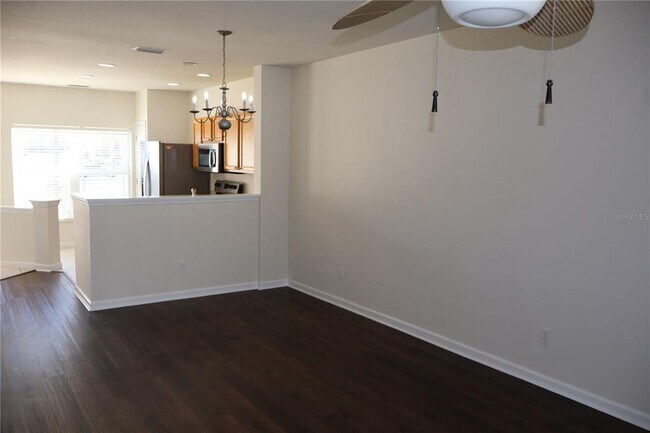 Building Photo - 4476 SW 49th Ave