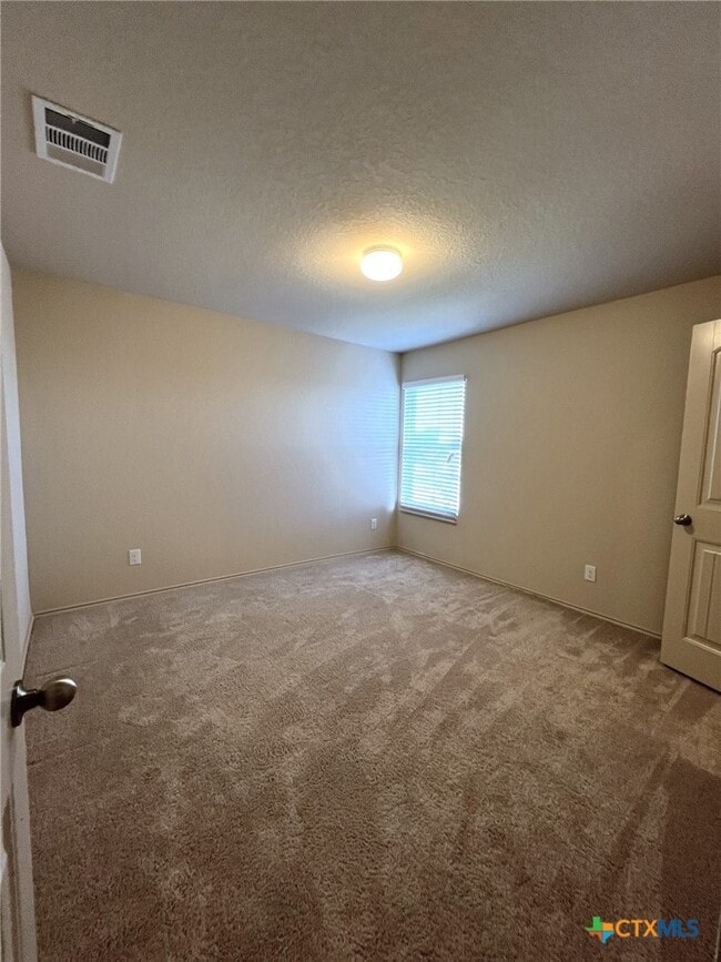 Building Photo - 1057 Clarkston Dr