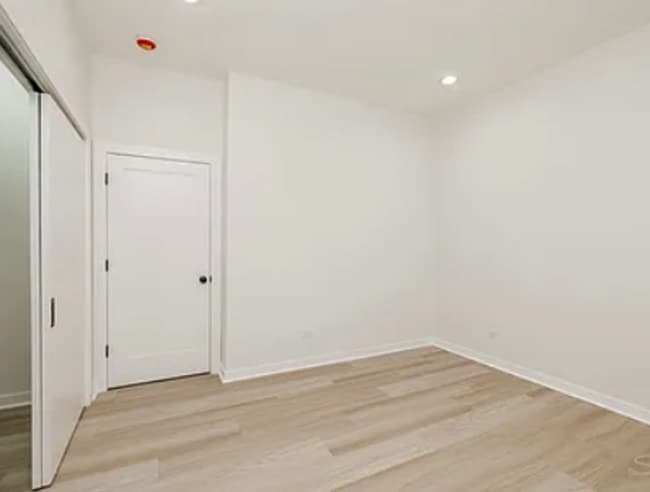 Building Photo - 1056 N Central Park Ave
