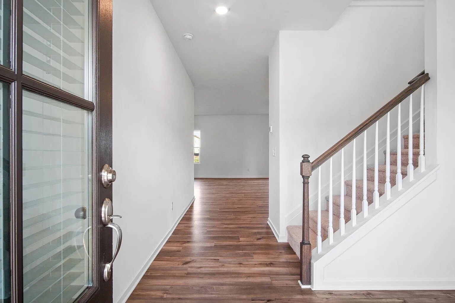 Building Photo - Room in House on Starmoss Ln