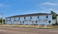 Building Photo - 8492 McGirts Village Ln
