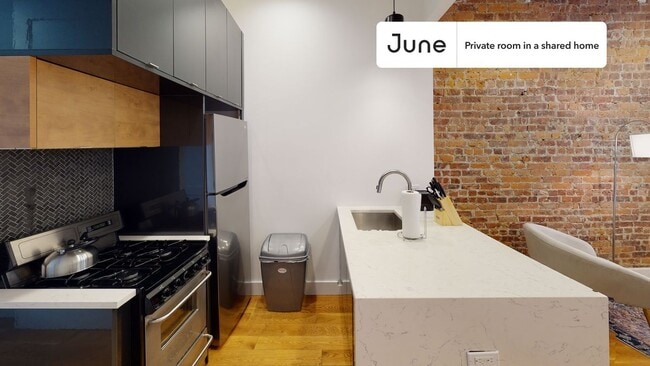 Building Photo - Room in Shared 3 bed/1 bath home in Bedford-Stuyvesant