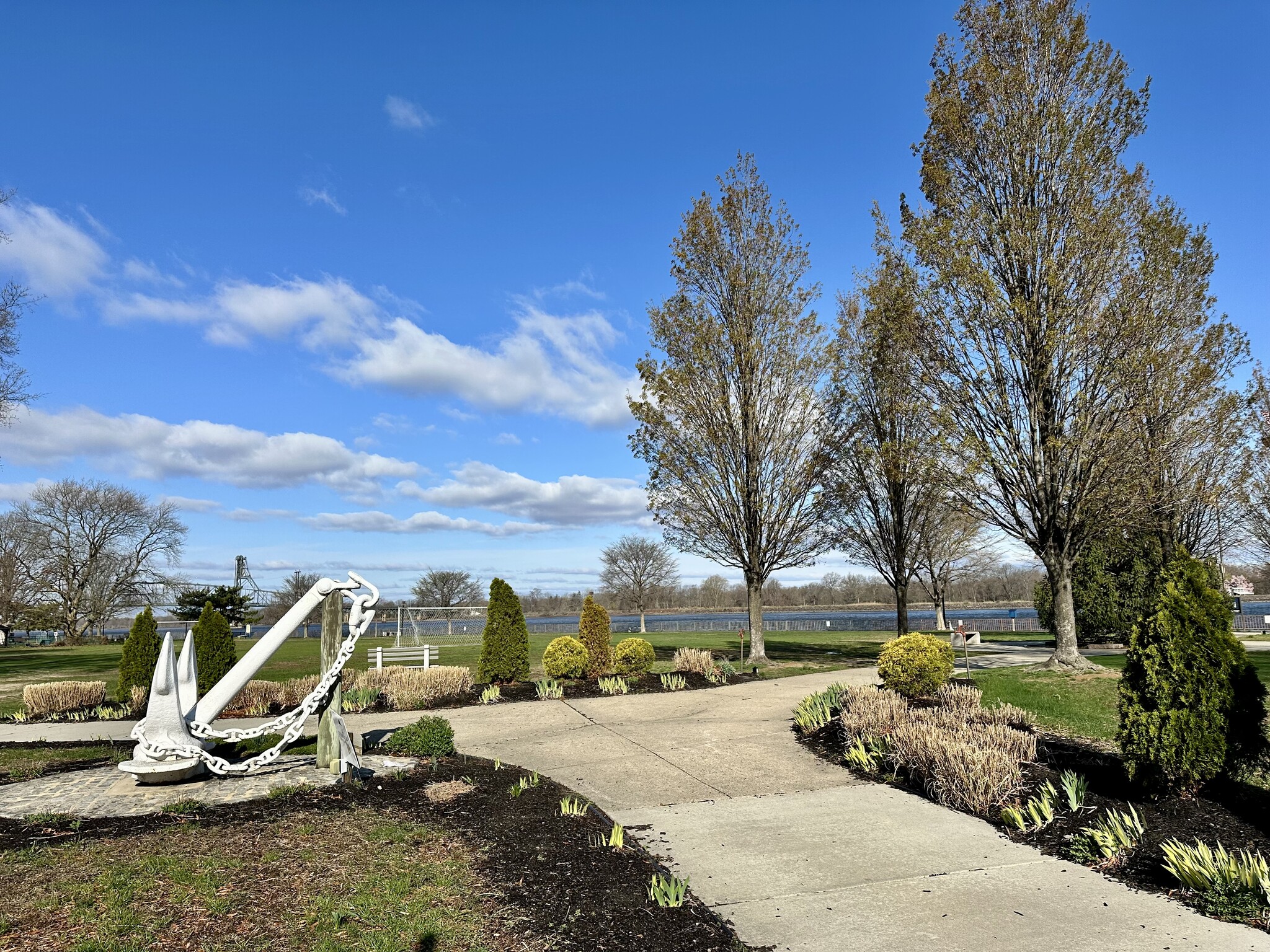 WaterFront Park just 5 mins walk. - 328 High St