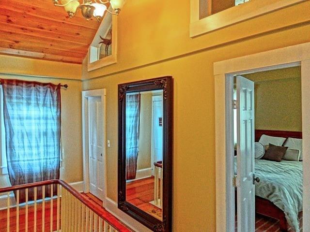 Building Photo - 61 Church St