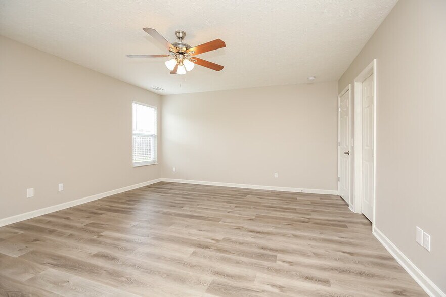 Building Photo - 352 Stewart Springs Dr