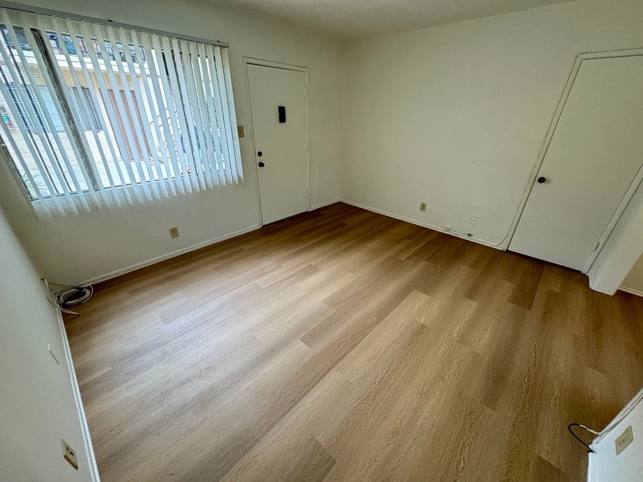 Building Photo - 5102 Inglewood Blvd