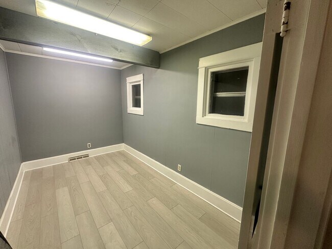 Building Photo - 1728 S 7th St