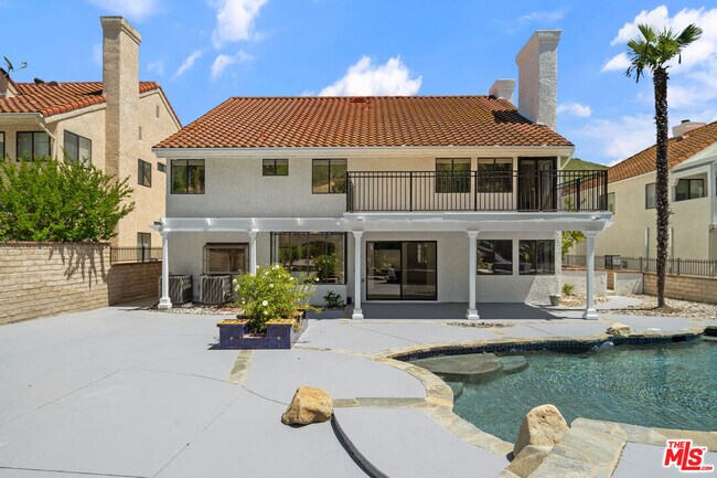 Building Photo - 6143 Lake Lindero Dr