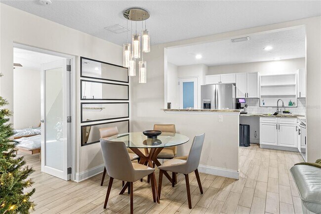 Building Photo - 1305 Fountainhead Dr