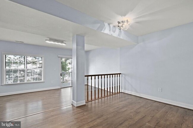 Building Photo - 2927 S Woodstock St