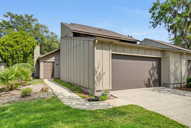 Building Photo - 7 Autumnwood Trail