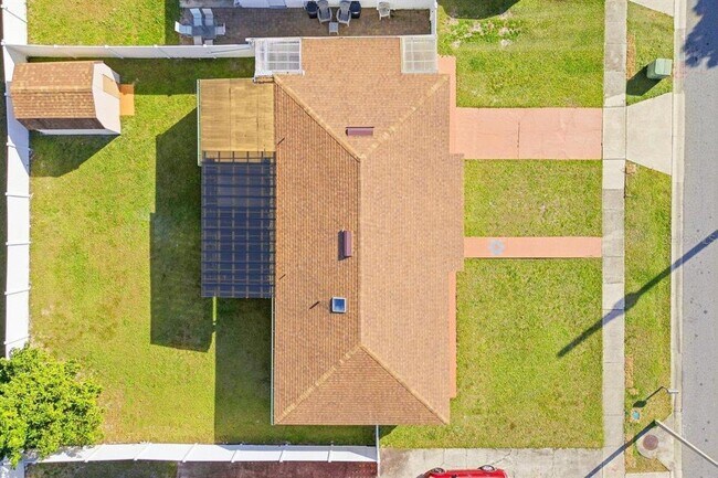 Building Photo - 5681 Tulip Ave