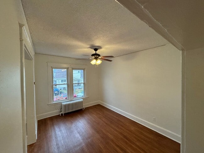 Building Photo - 393 Second Ave