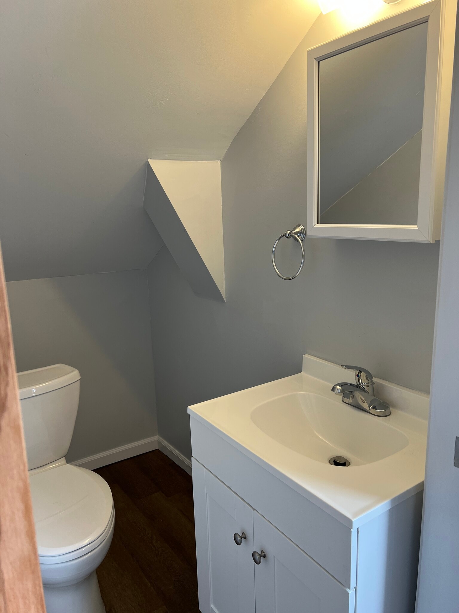 1/2 upstairs bath - 2301 Presque Isle Ave