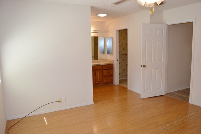 Building Photo - Cortez Golf Area | Home | Unfurnished