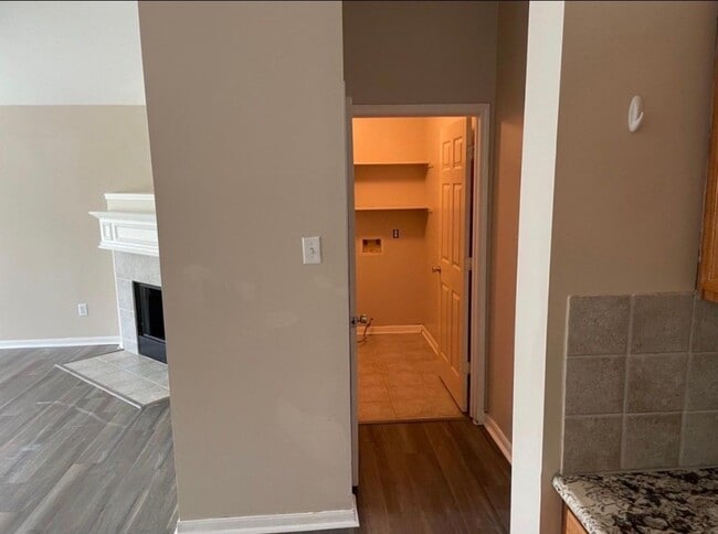 Building Photo - 15119 Wimberly Park Dr