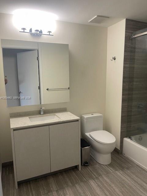 Building Photo - 1010 Brickell Ave