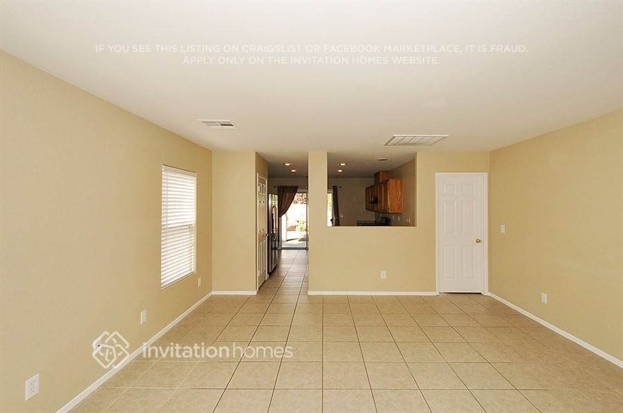 Building Photo - 7612 Constantinople Ave