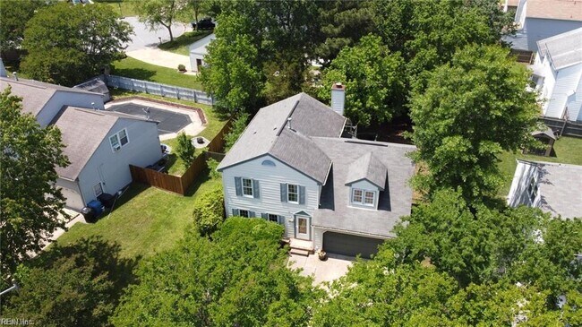 Building Photo - 1805 Monet Ct