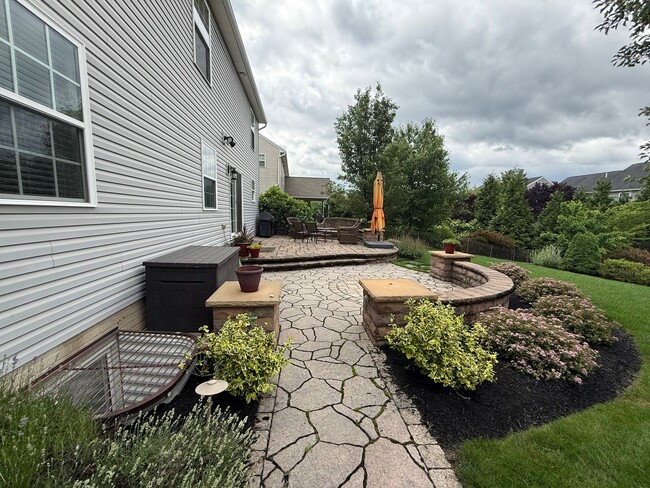 Building Photo - Brynwood Single Family Home