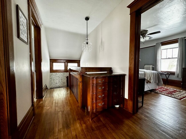 Building Photo - FURNISHED RENTAL: Vintage Chic Haven in St...