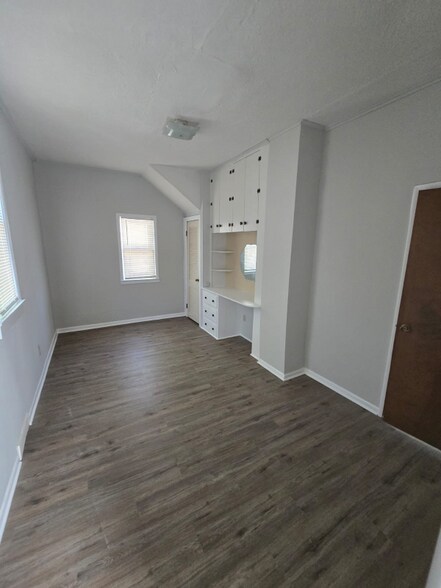 Building Photo - 3524 Cass St