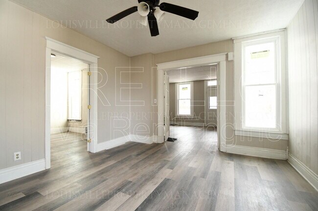 Building Photo - 715 N 33rd St