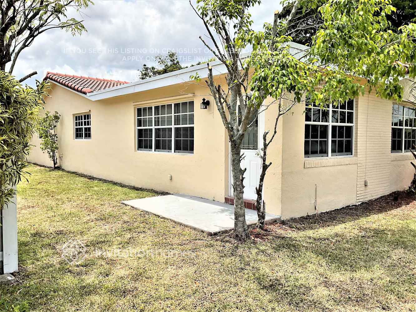 Building Photo - 11600 NW 27th Ct