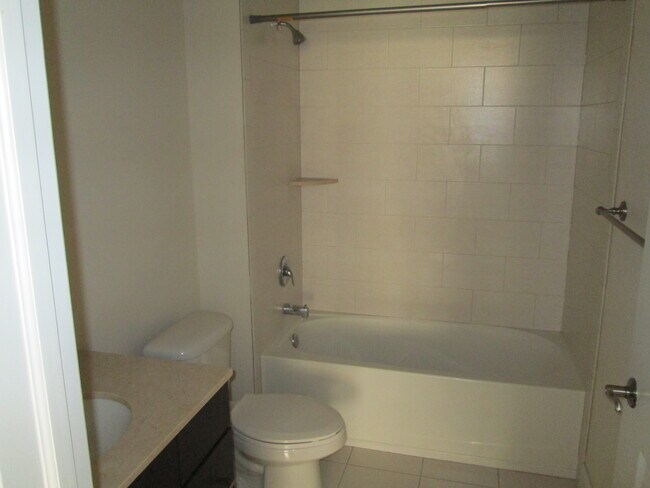 Building Photo - 414 Rahway Ave