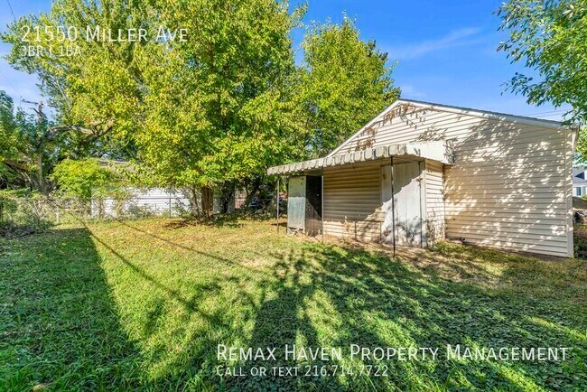 Building Photo - 21550 Miller Ave