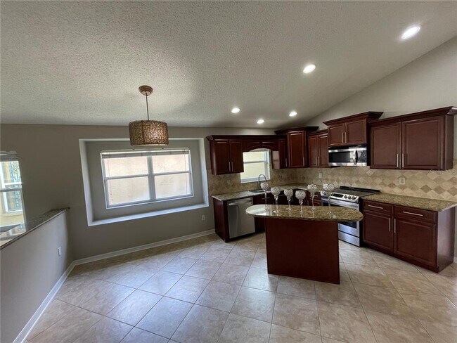 Building Photo - 781 Seneca Meadows Rd