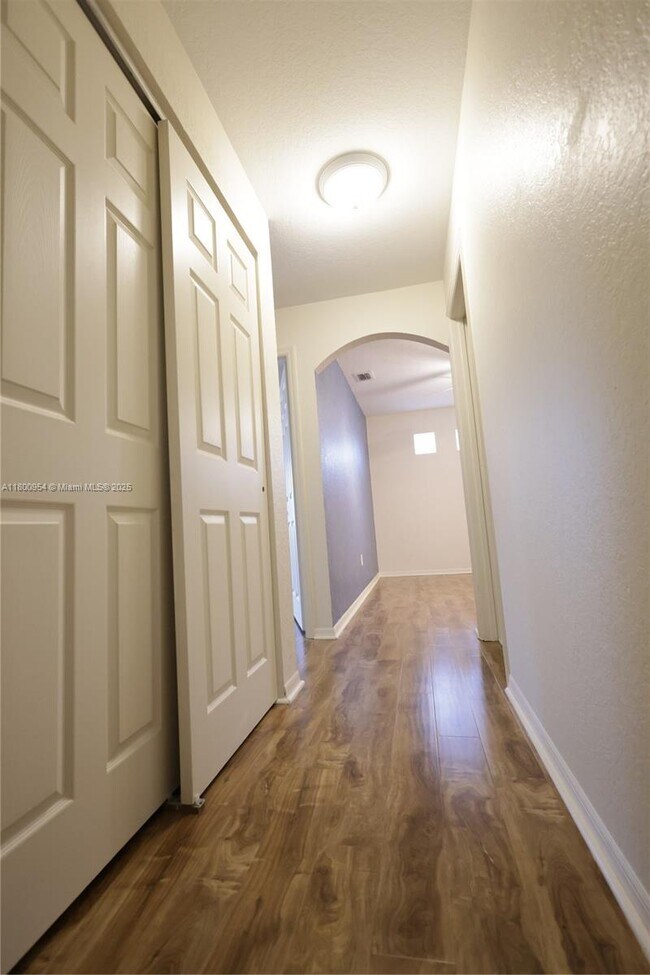 Building Photo - 4304 Diamond Row