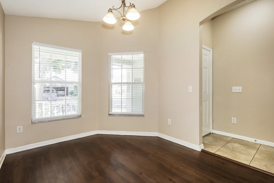 Building Photo - 5849 Sand Key Ln