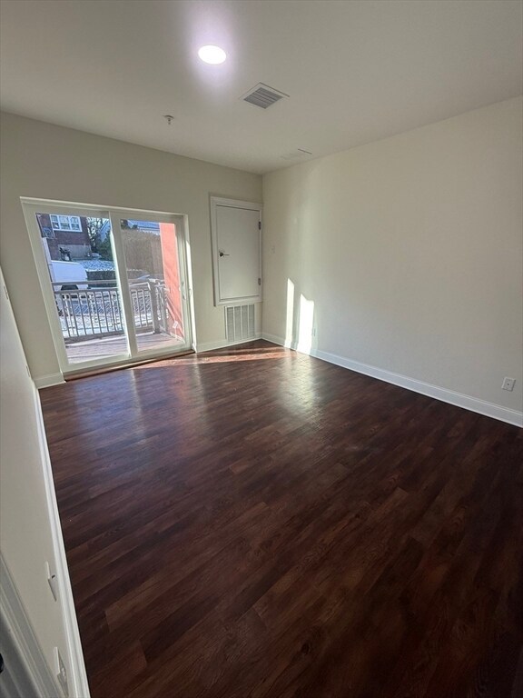 Building Photo - 10 Franklin Ave