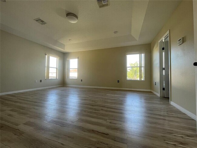 Building Photo - 603 Alfani St