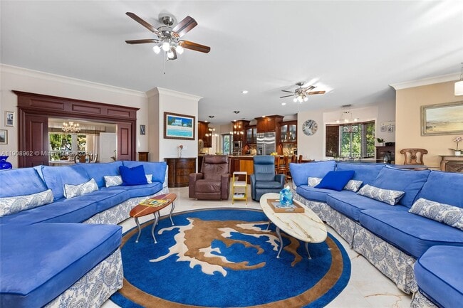 Building Photo - 70 Bay Colony Ln