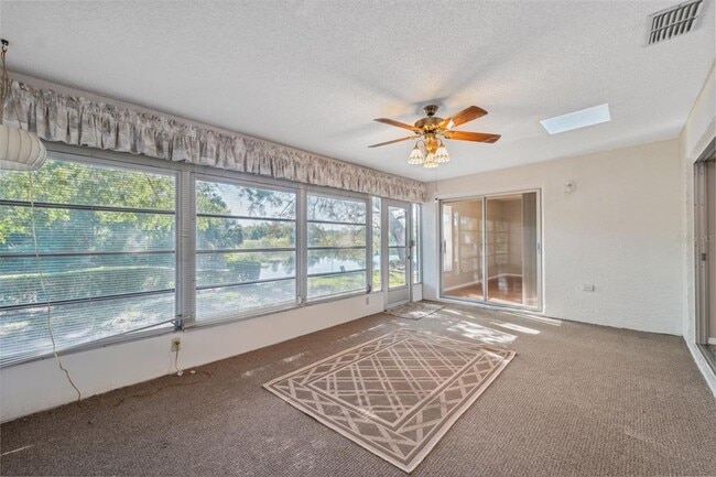 Building Photo - 7522 Heather Walk Dr