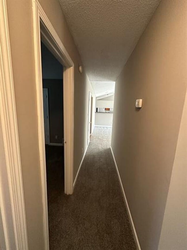 Building Photo - Charming 3-Bedroom Home in Cordova – Styli...