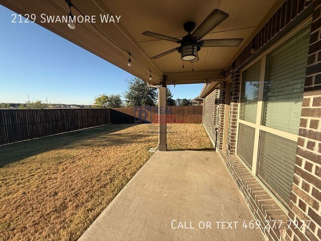 Building Photo - 2129 Swanmore Way