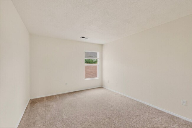 Building Photo - Spacious 5-Bedroom Home in Enchanted Hills – Rio Rancho